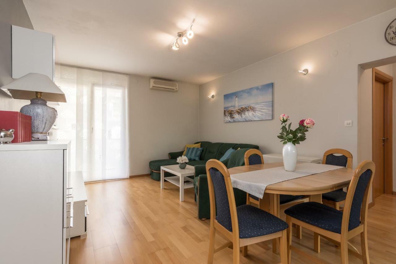 Barita Apartman Zára Kültér fotó